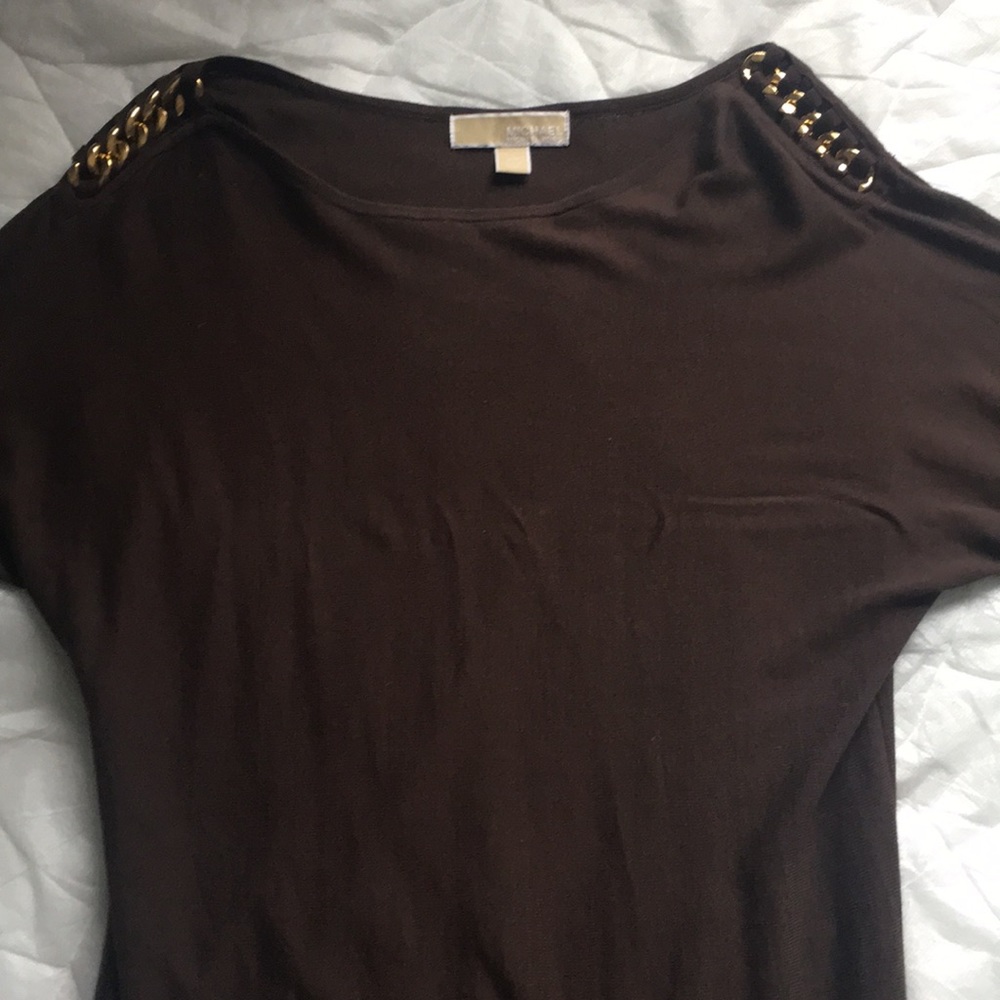 Brown sweater